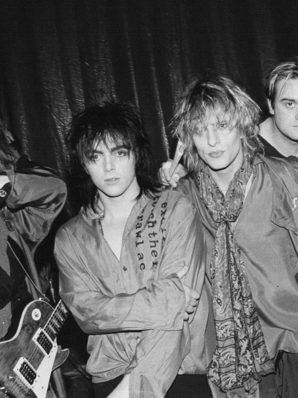 Gene Loves Jezebel